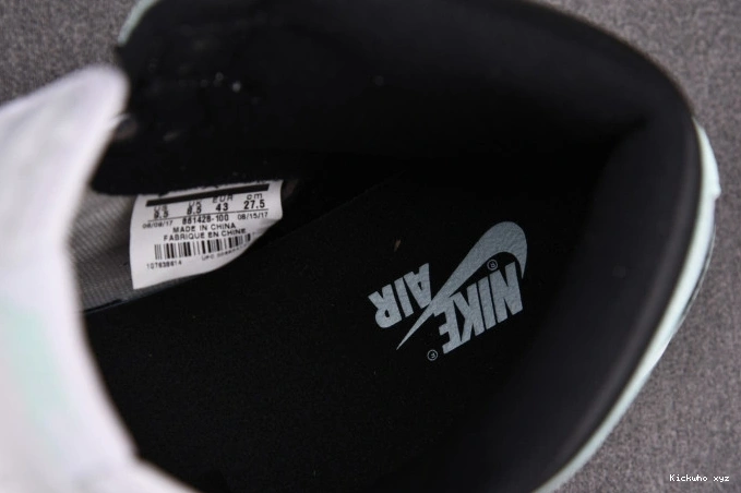 High 861428-100 Jordan 1 Retro Igloo 0822
